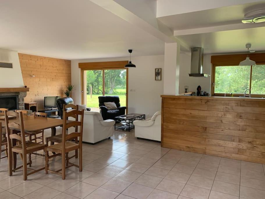 Gite De La Poupardiere, Maison De Campagne En Bordure De Riviere - 2 Nuits Minimum Villa Les Cresnays Esterno foto